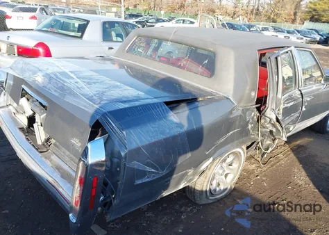 1992 Cadillac Brougham z USA, uszkodzony, nr VIN 1G6DW5479NR707401